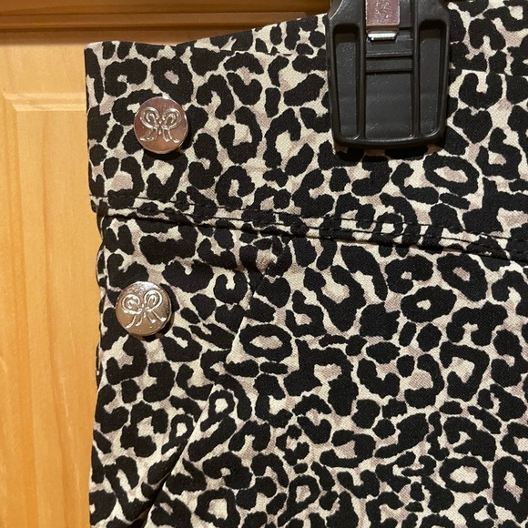 Rafaella Multicolor Leopard Print Comfort Capri Pants Women's size 14 used - Picture 5 of 7